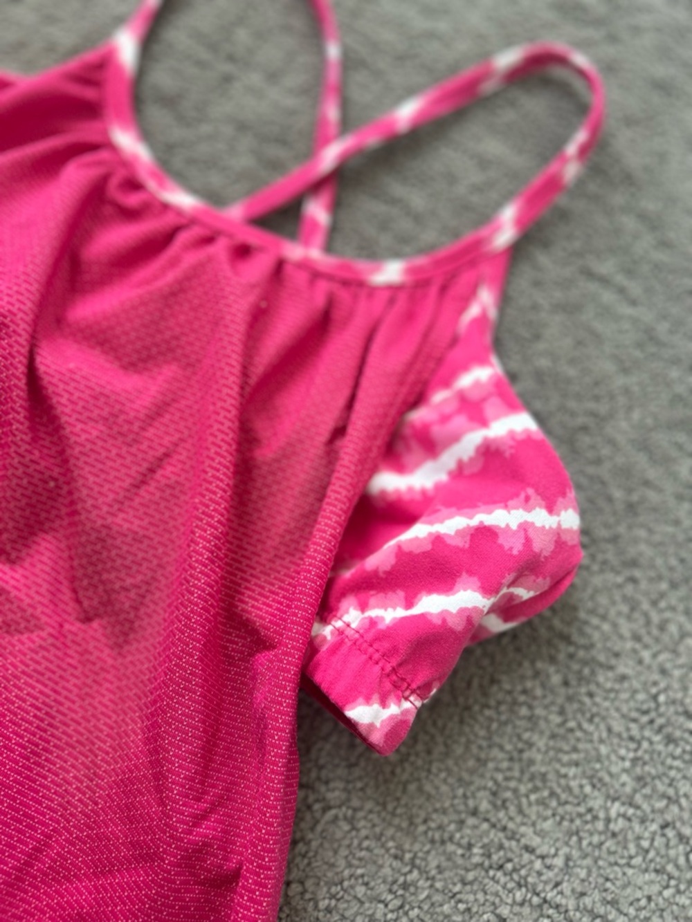Soybu Hot Pink Tie-Dye Strappy Back Workout Tank Built-In Bra Yoga Size S - Picture 3 of 11